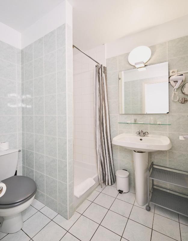 LOGIS Hotel Du Theatre - image 4