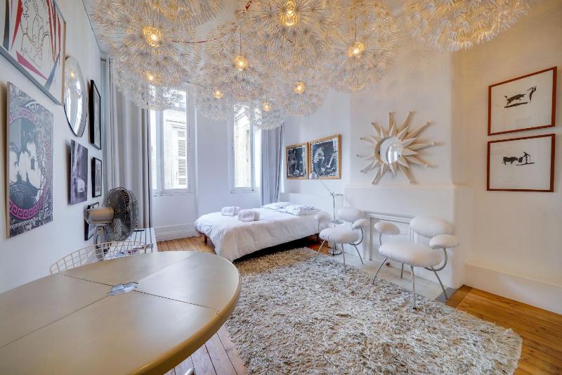 Chez ROSE - Joli studio en plein cœur de Bordeaux - image 2