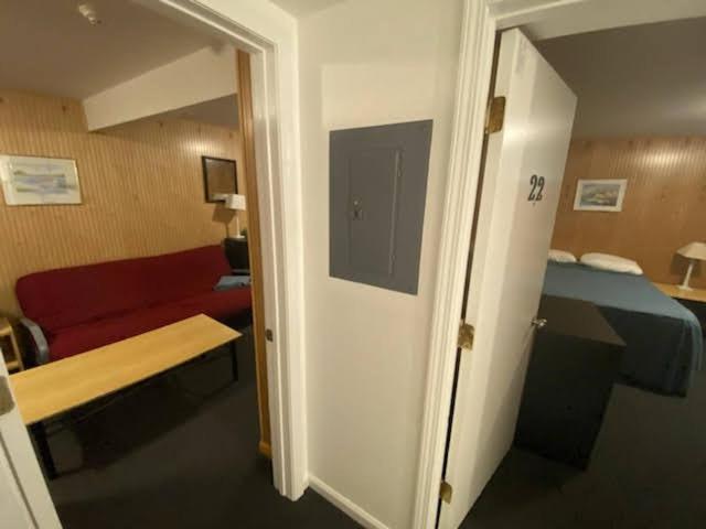 Triple Room with Private Bathroom image 4