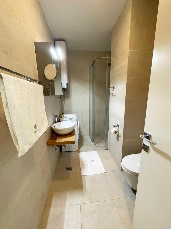 Amare Luxury Apartments - image 12