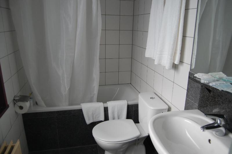 Deluxe Double Room image 2