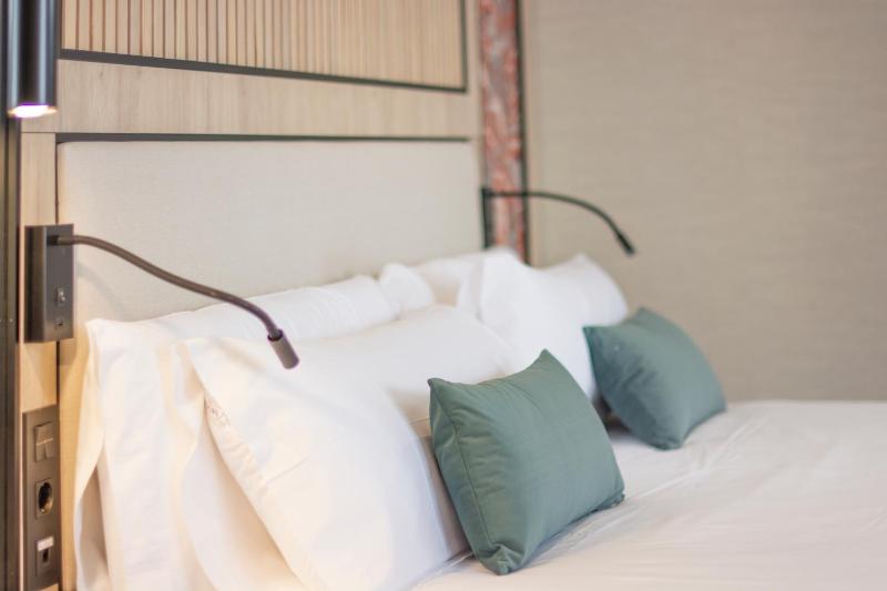 Double or Twin Room image 3