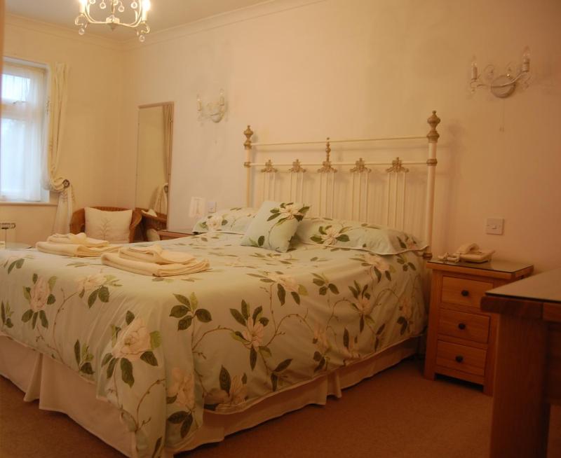 Double Room image 1