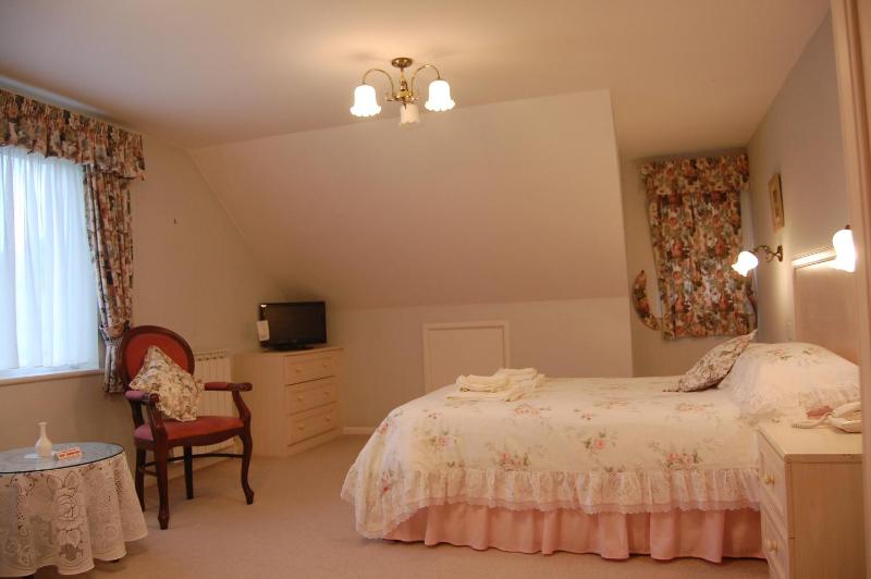Double Room image 4