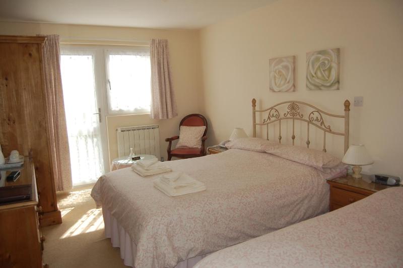 Double or Twin Room image 2