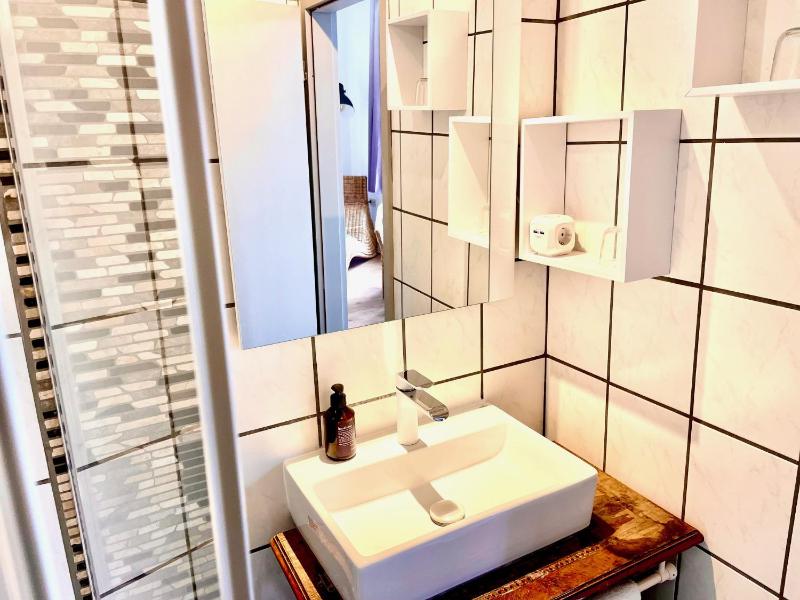 Double Room with Private Bathroom image 4