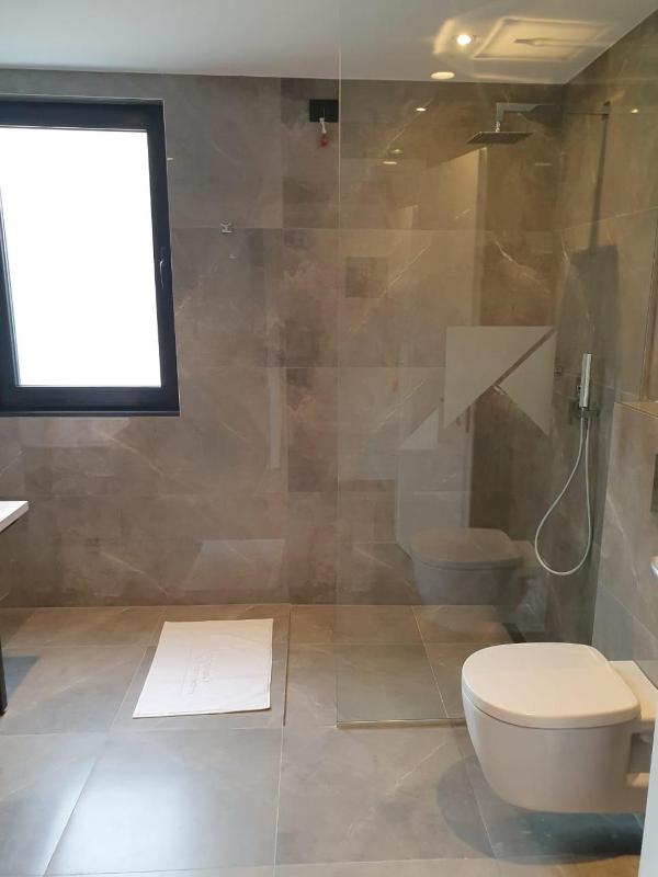 Double or Twin Room with Side Sea View image 4
