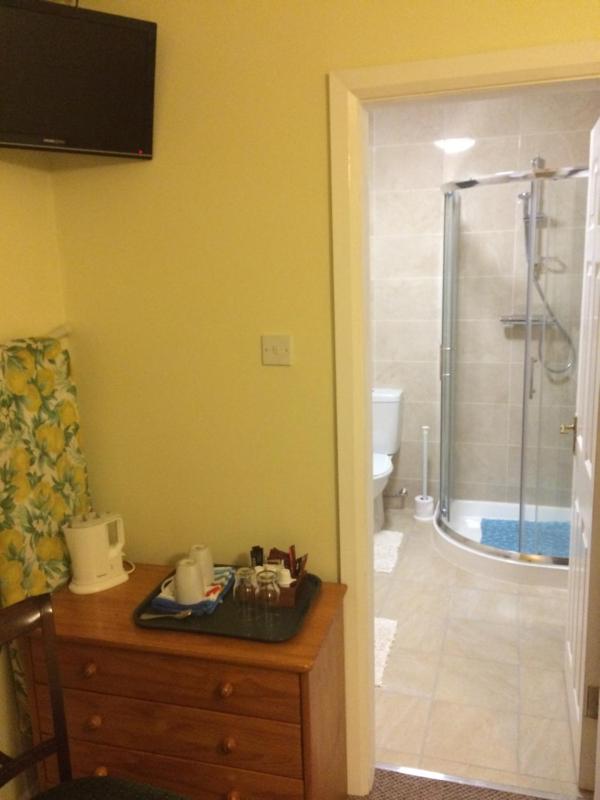 Double or Twin Room image 2