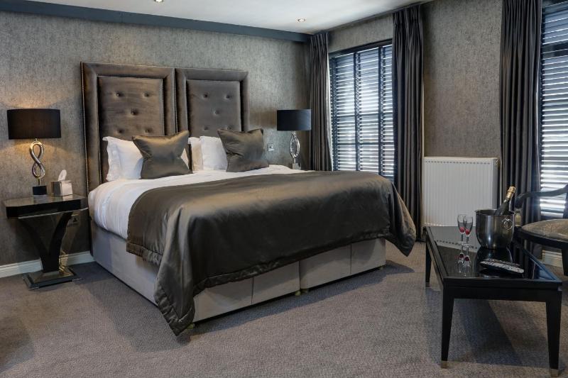 King Suite image 2