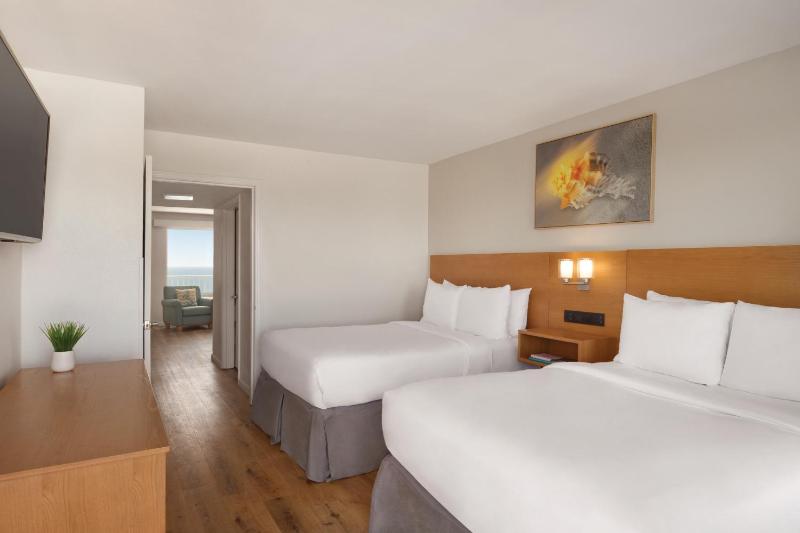 Two-Bedroom Suite with Kitchen - Non-Smoking image 1
