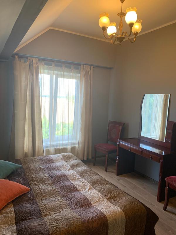 Double Room image 4