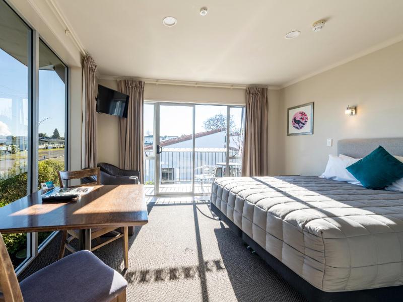 Lake Taupo Motor Inn - image 32