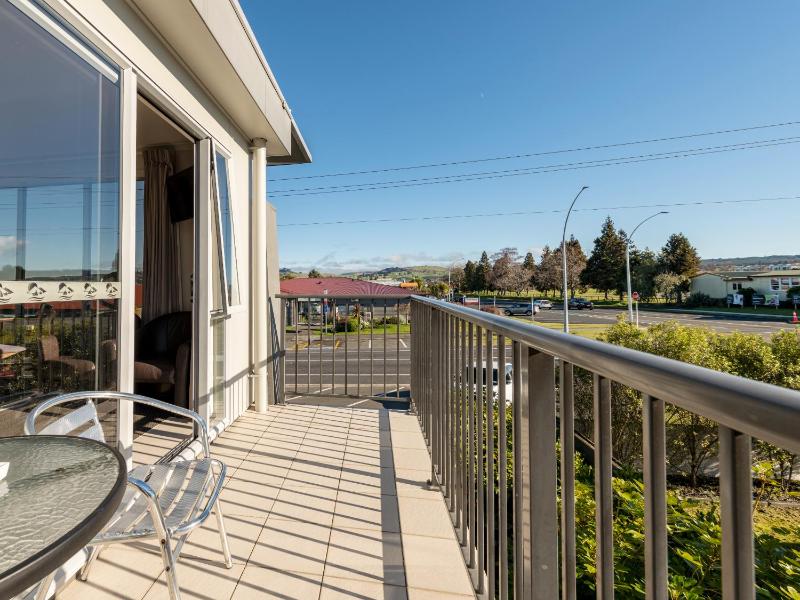 Lake Taupo Motor Inn - image 24