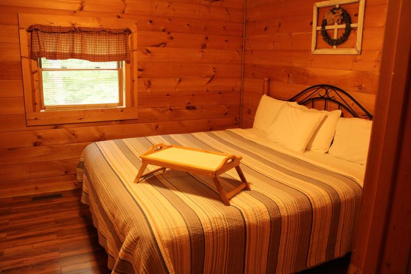 Two-Bedroom House image 4