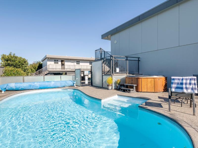 Lake Taupo Motor Inn - image 30