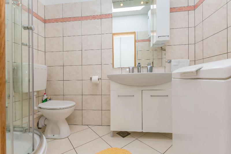 One-Bedroom Apartment image 2