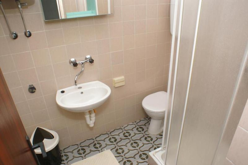 One-Bedroom Apartment with Balcony and Sea View image 3