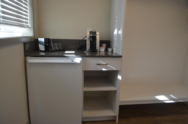 Business Single Room image 3