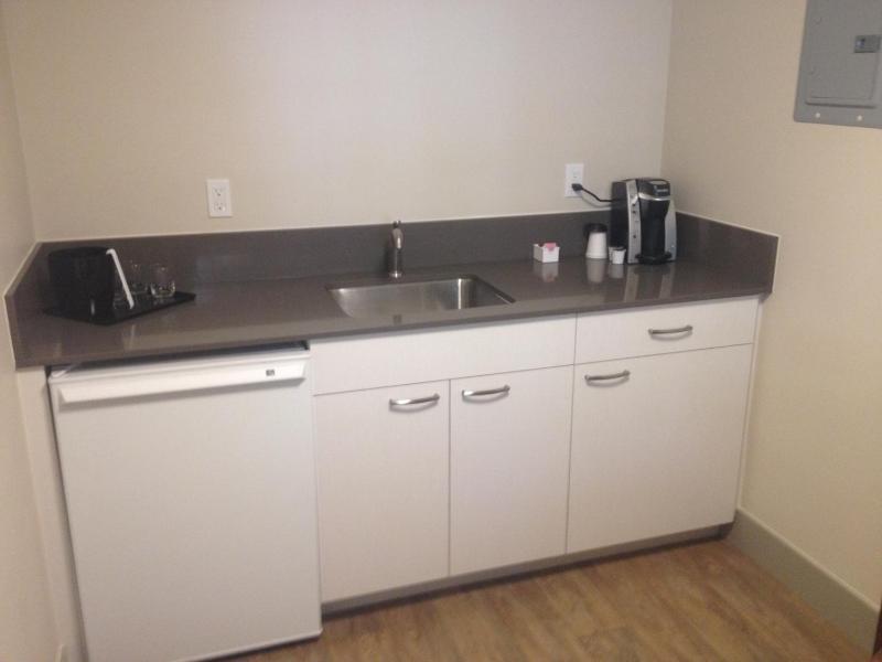 One-Bedroom Suite image 3