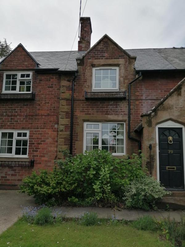 Featherbed Cottage - image 1