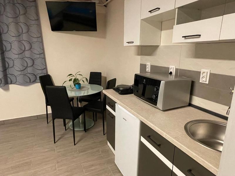 Lina Apartmanok - image 33