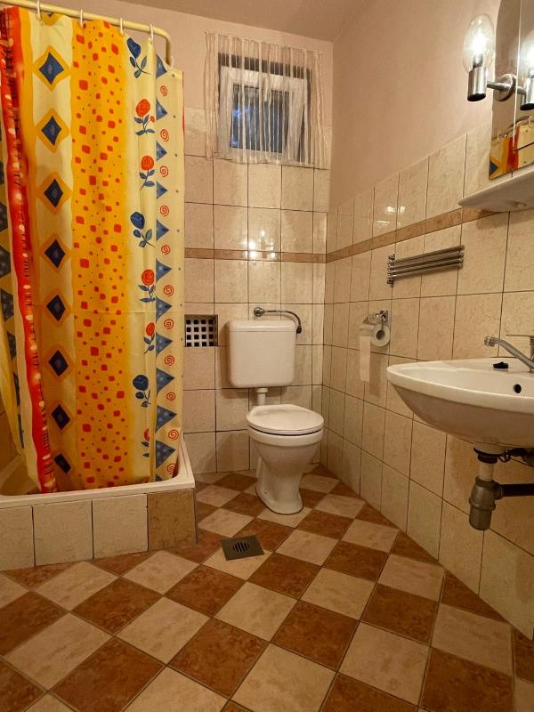 Lina Apartmanok - image 32