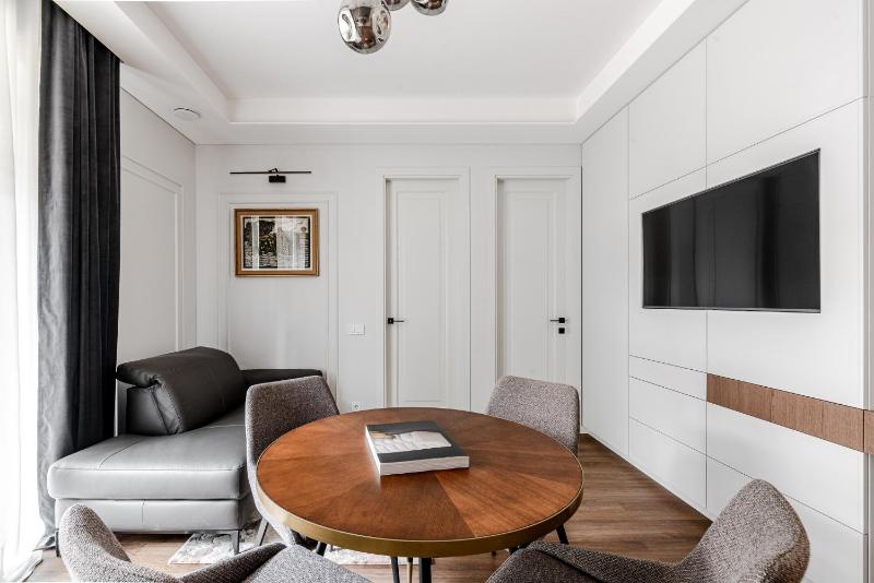 Luxurious Apartment in Vilnius Old Town by Reside Baltic - image 8