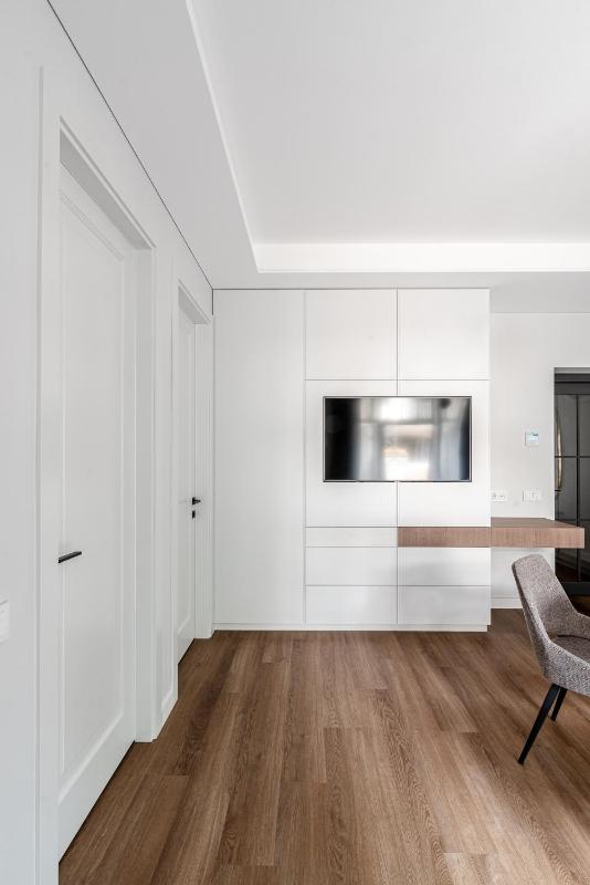 Luxurious Apartment in Vilnius Old Town by Reside Baltic - image 11