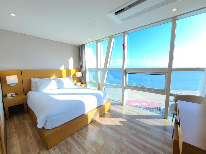 MS Hotel Haeundae - image 1