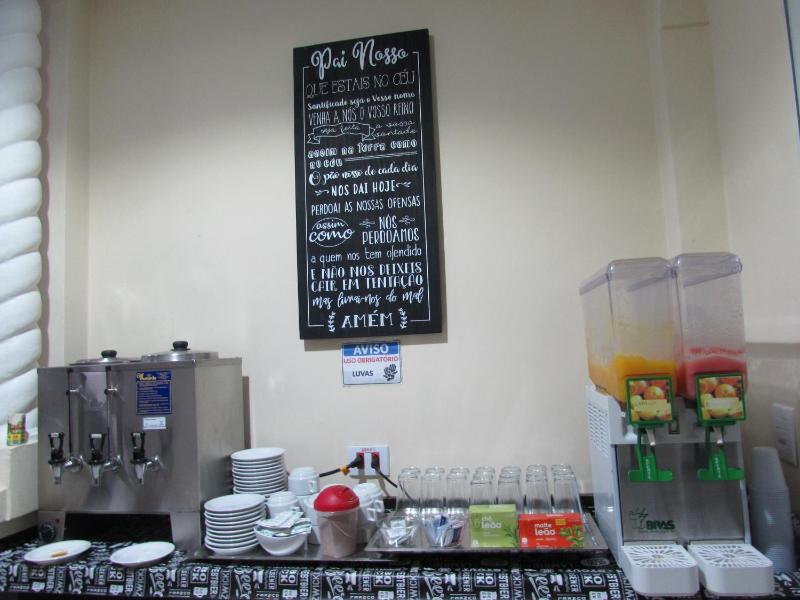 Hotel Minho - Pertinho do Metrô Rua 25 de Março Brás e Bom Retiro - Café da Manhã Incluso - Estacionamento em Frente - image 8