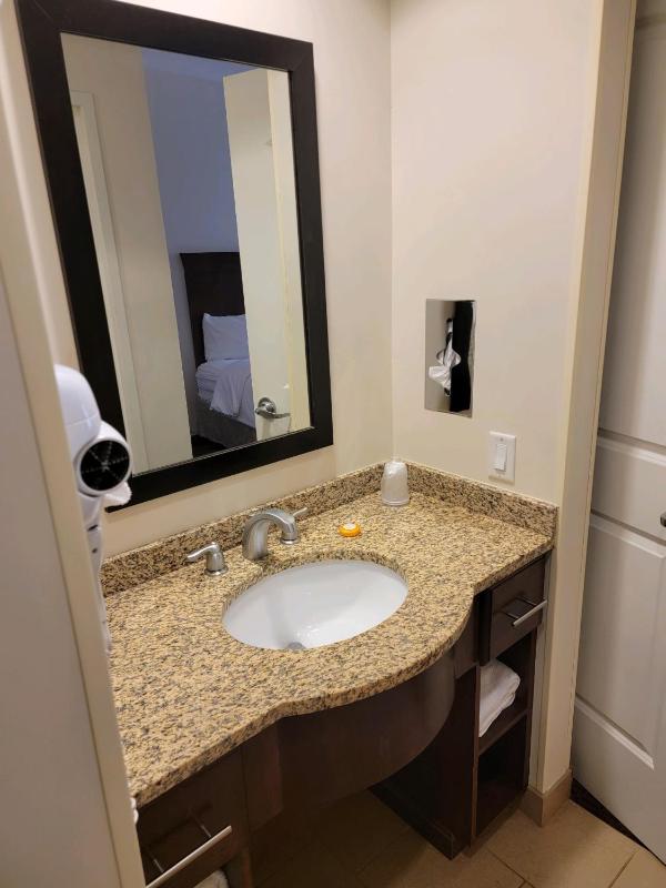 Queen Suite with Two Queen Beds - Lodge image 3