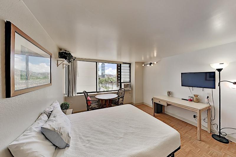 Studio Apartment image 1