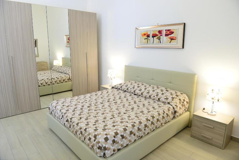 Double or Twin Room image 2