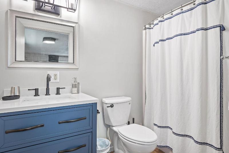 Suite with Mountain View image 3