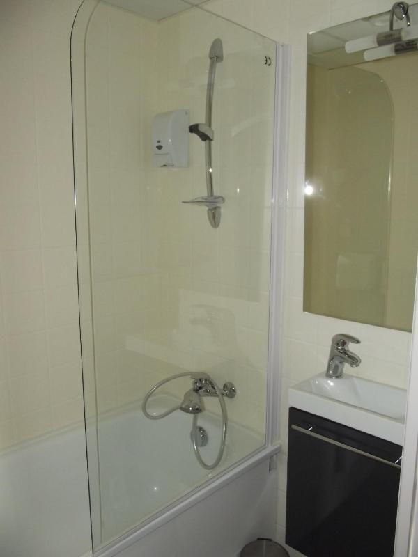 Single Room image 2