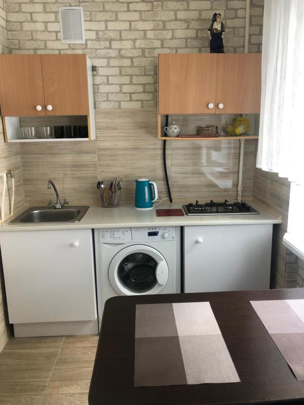 One-Bedroom Apartment image 3