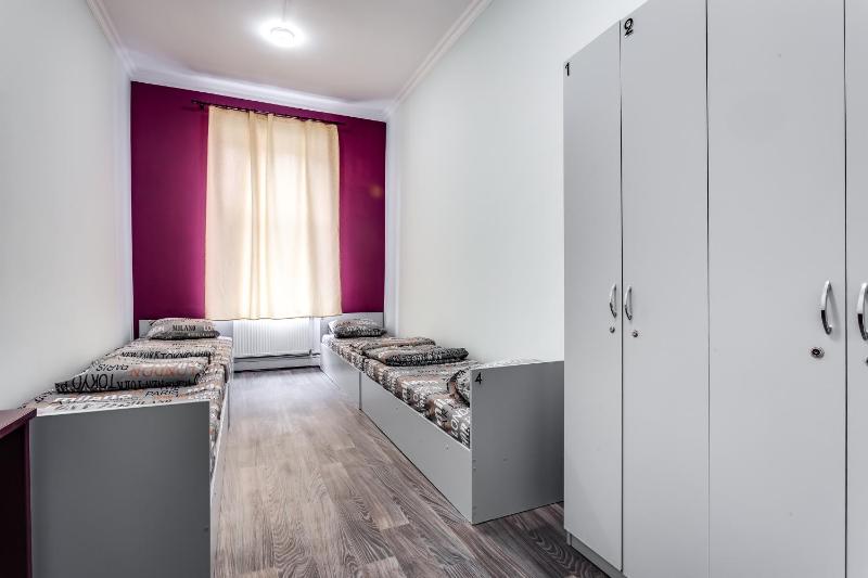 Mister Hostel - image 14