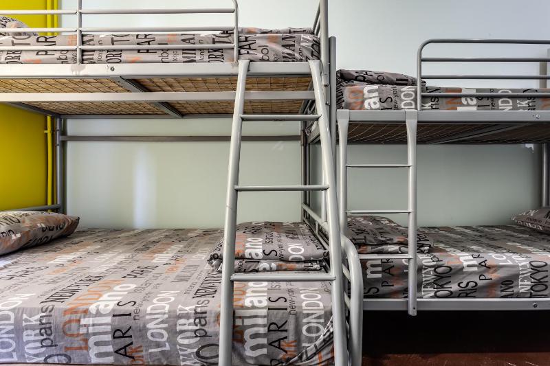 Mister Hostel - image 5