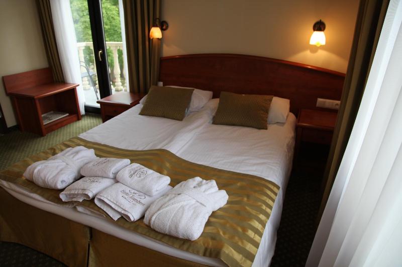  Economy Double Room image 3
