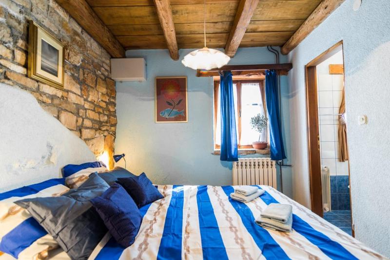 Small Double Room image 2