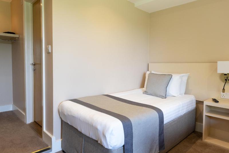 Single Room image 3