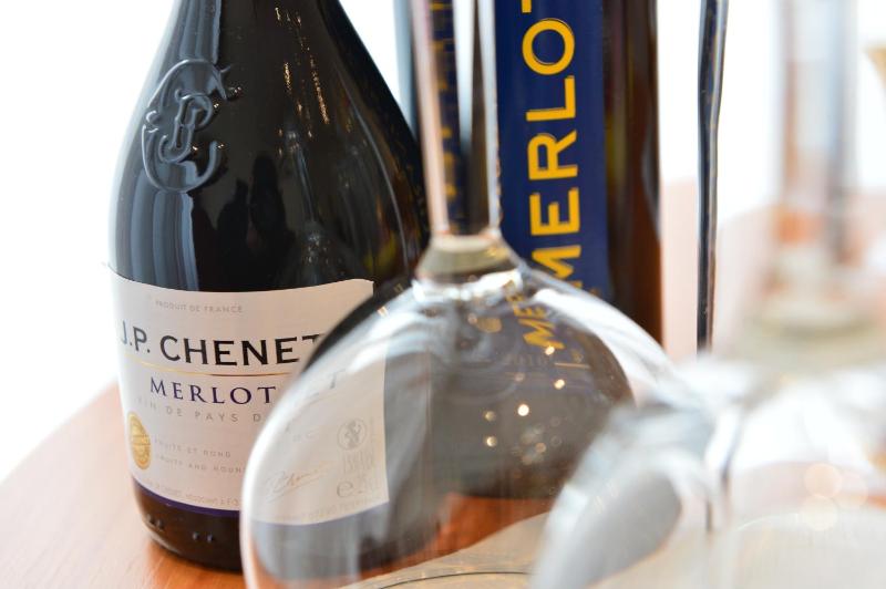 Deluxe Double Room image 3