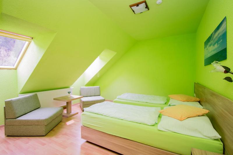 One-Bedroom Apartment image 1