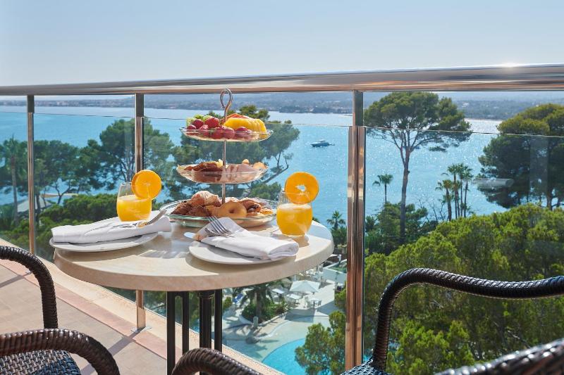 Select Double room image 3