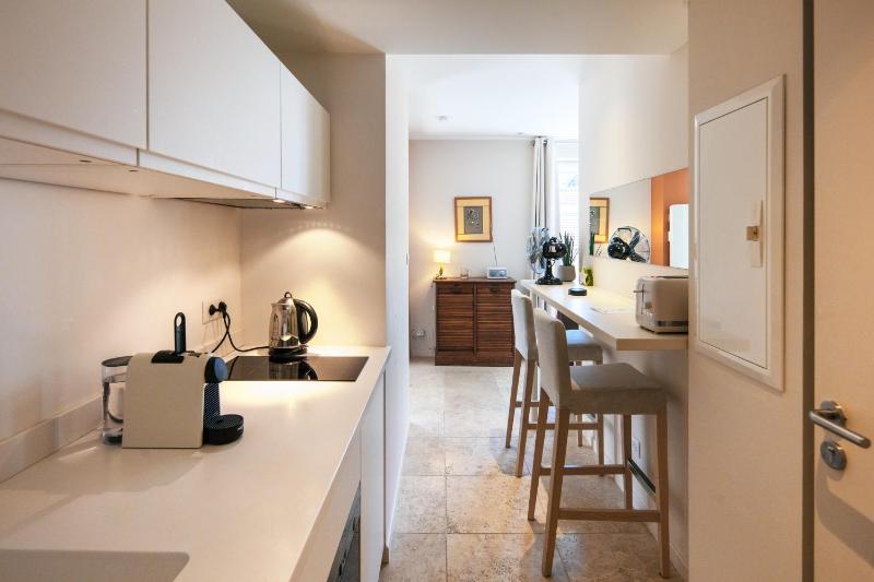 One-Bedroom Apartment - Suite 35 image 3