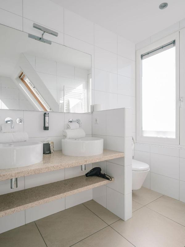 Suite image 3