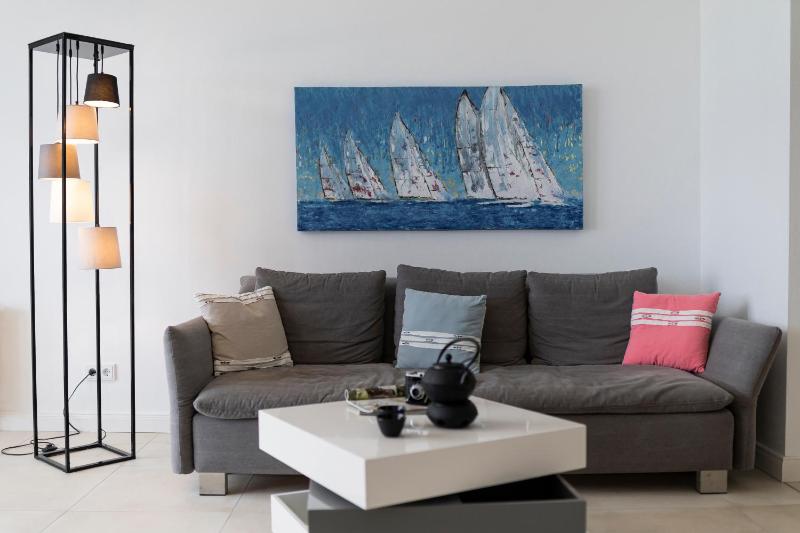 Apartment 9 image 4