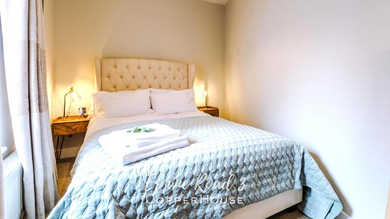 Designer apartments for City Breaks in Chester - image 13