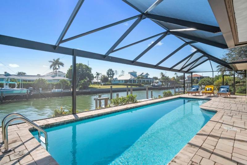 1263 Mulberry Ct - image 6