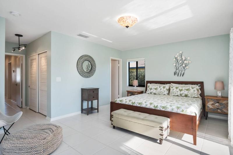 1263 Mulberry Ct - image 33